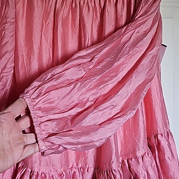Mable Oaklynn Off the Shoulder Puffy Mini Dress Size Small - Picture 6 of 9